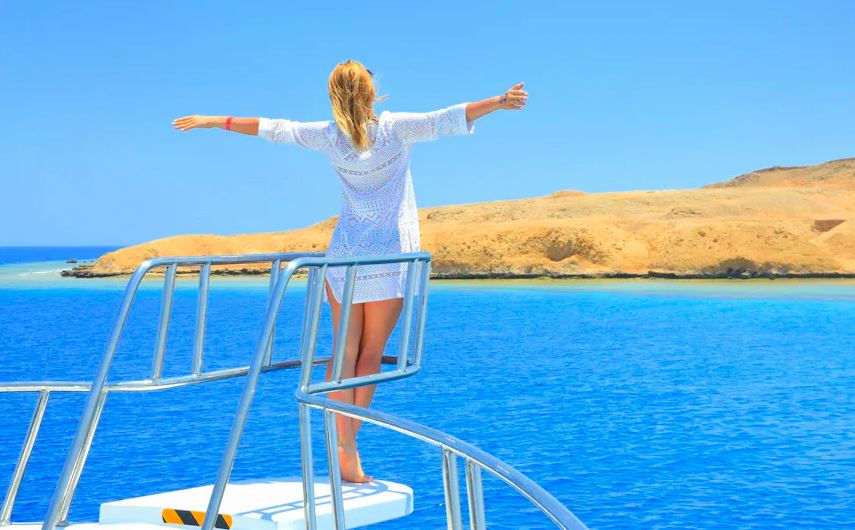 Catamaran Liberty – Croisière familiale de luxe à Sharm El Sheikh