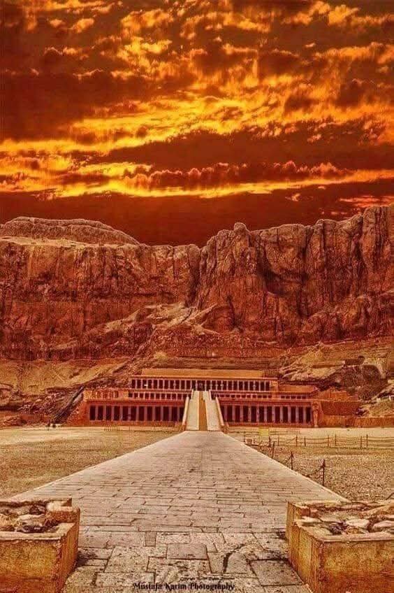 الأقصر بالطائرة