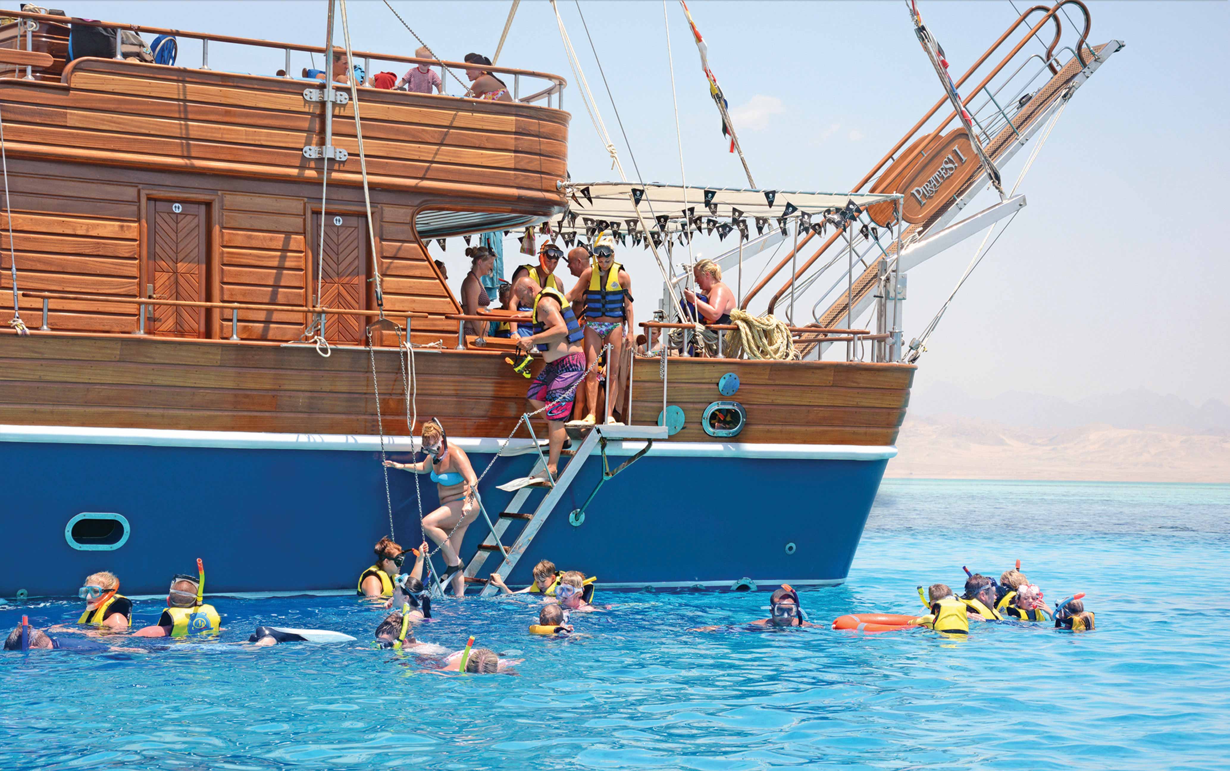 Korsan Yelkenli Tekne – Ras Mohammed & White Island Turu